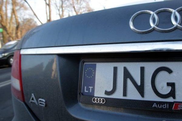 Скільки коштуватиме розмитнення авто на іноземних номерах Розмитнення авто