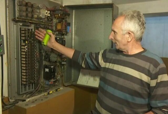 Що робити, якщо зламався ліфт