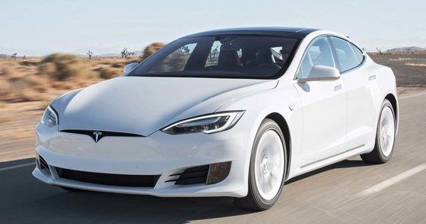 Tesla прекращает выпуск самого дешевого автомобиля Tesla Model S 75