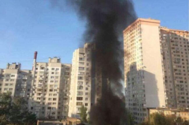 Вибух у Києві – горить дитсадок