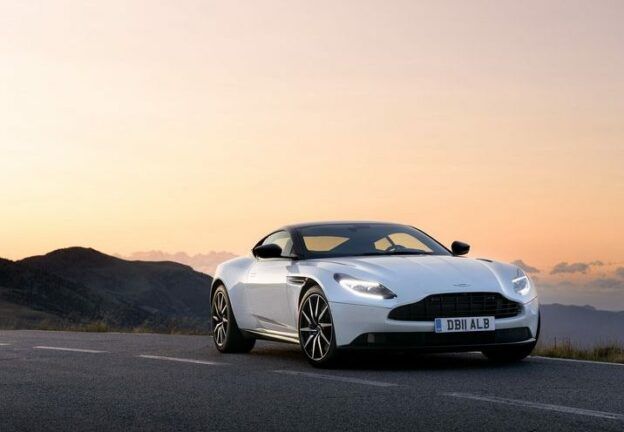 Aston Martin DB 11: 503 кінські сили під капотом, ціна від $212 тис