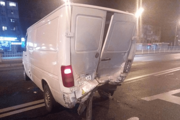 Пьяное ДТП в Киеве – ударились маршрутка и 5 авто ДТП у Києві
