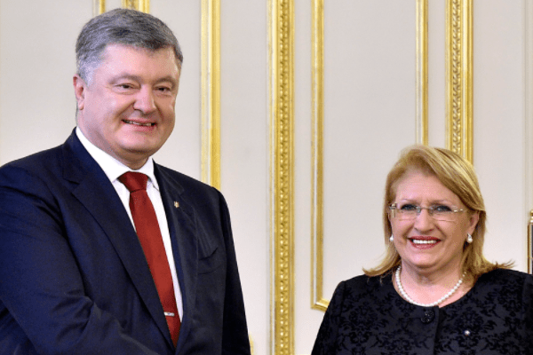О чем договорились Порошенко и президент Мальты Колейро Прека Порошенко