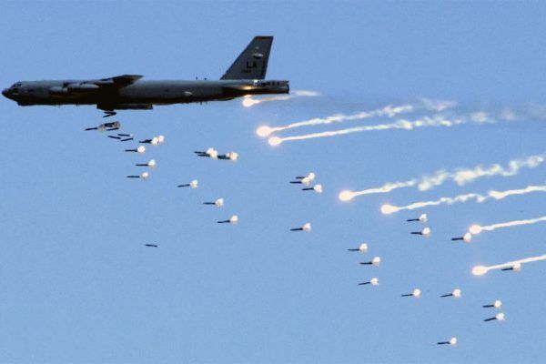 США вперше за 26 років піднімають бомбардувальники B-52