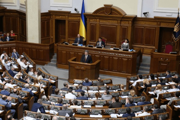 Дострокових виборів в Україні не буде