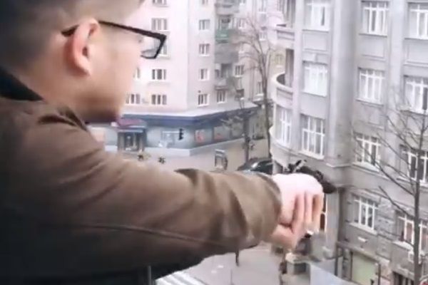 Студент-мажор влаштував стрілянину в центрі Харкова стрельба в харькове
