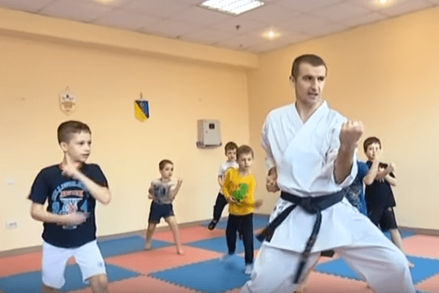 Нам з неба нічого не падає. Історія трьох переселенців з Донбасу