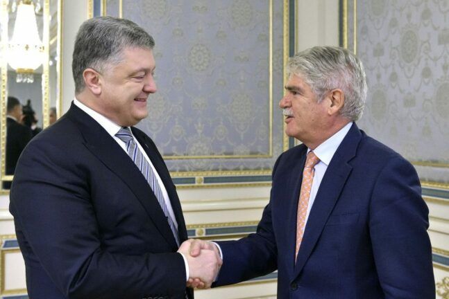 Территориальная целостность и санкции. О чем говорил Порошенко с главой МИД Испании