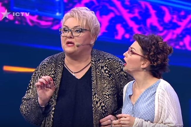 Скромниці вирішили замовити стриптизера, але щось пішло не так
