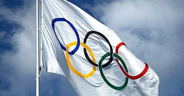 13 российских олимпийцев и 2 тренера получили бан от МОК