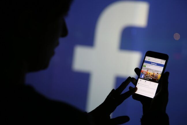 Сорос назвал Facebook и Google угрозами обществу