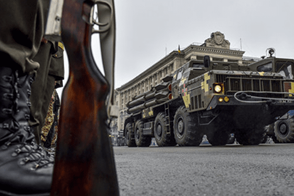 Украина расторгла договор с Россией о поставках вооружения