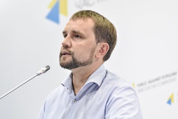 Скандал с Польшей. Вятрович предостерег Варшаву от недопустимого шага