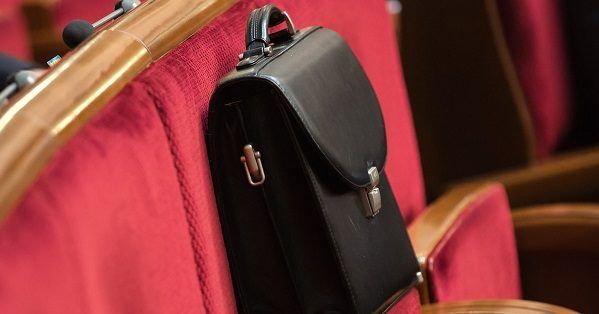 Керівникам держорганів підняли зарплати