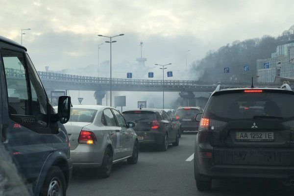 Дим на Поштовій площі почтовая