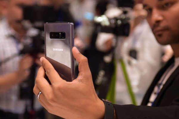 Samsung создала аккумулятор, который заряжается за 12 минут