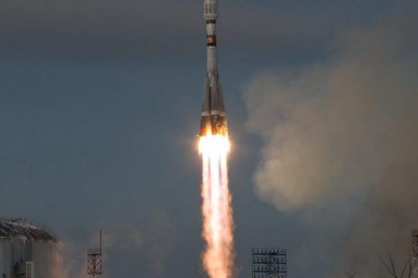 Российский спутник Метеор-М горит, входя в атмосферу