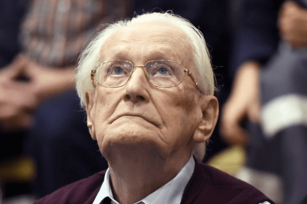Германия отправила за решетку 96-летнего офицера, служившего в Освенциме