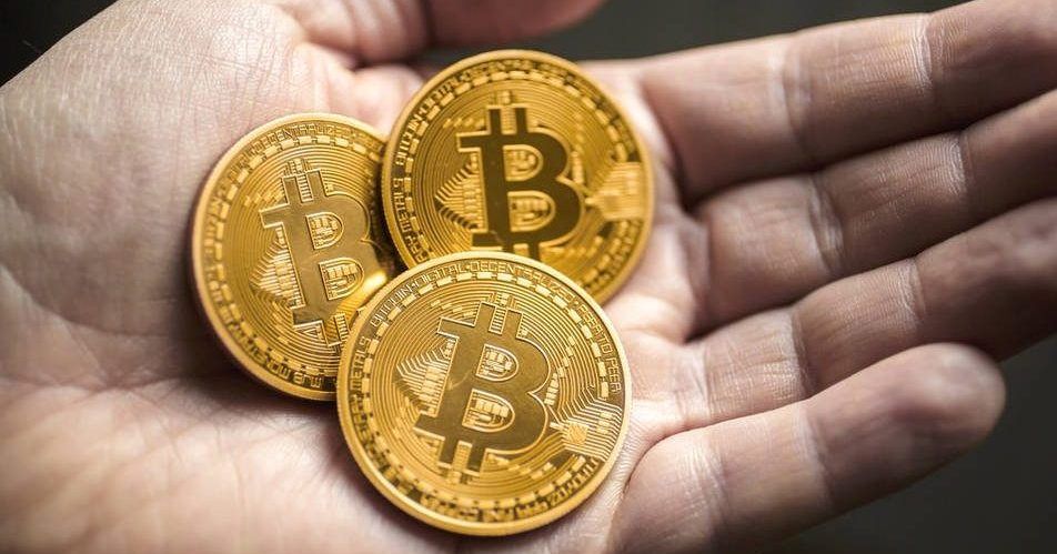 Курс біткоіна впав до $10 тис.