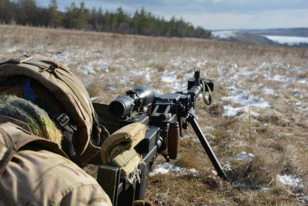 Война на Донбассе: боевики выпустили около полусотни мин ато