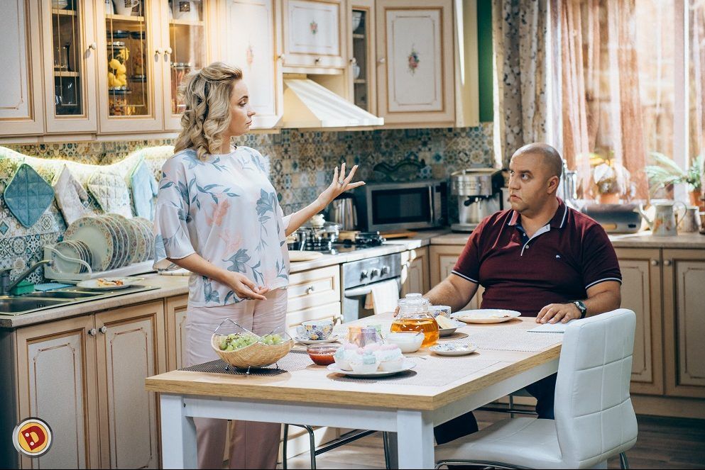 Лилия Ребрик узнала, что ждет второго ребенка на съемках сериала Папаньки Папаньки