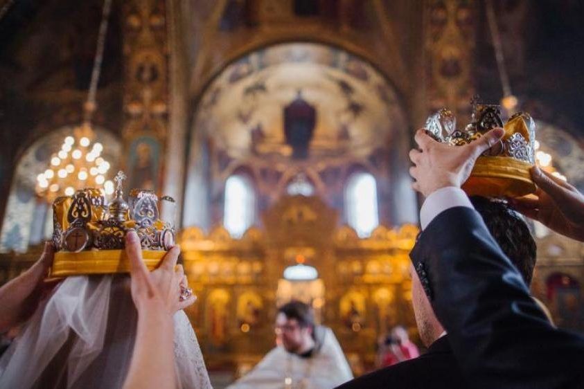 У Росії церква заборонила одностатевим парам вінчатися