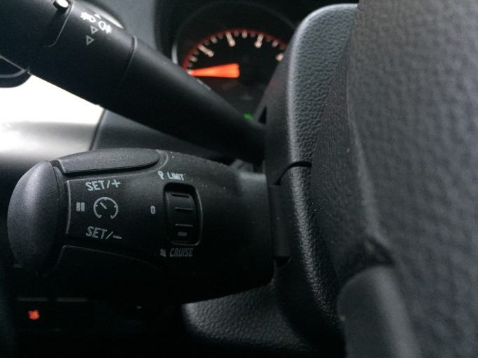 Тест-драйв Citroеn C-Elysee: бюджетно и со вкусом Фото 12