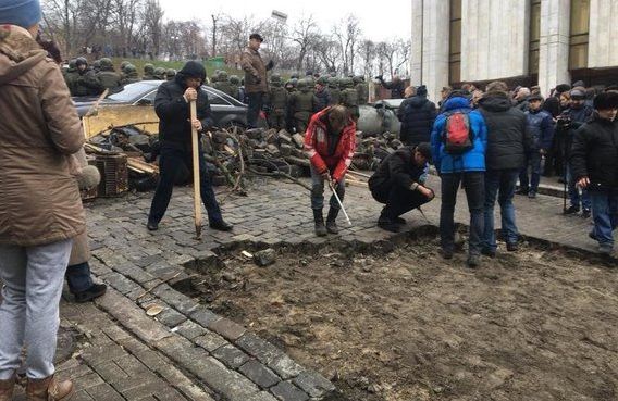 Вони хотіли крові протесты под радой