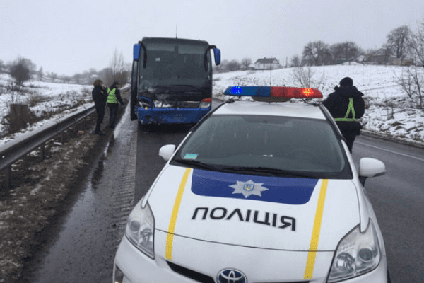 Смертельна ДТП на Рівненщині: авто розірвало на частини