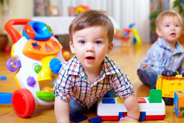 Вчені з дети и игрушки
