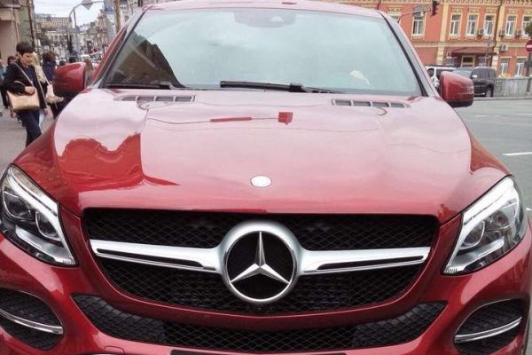 Астафьевой вернули угнанный автомобиль