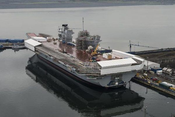 Выше Ниагарского водопада: авианосец Queen Elizabeth за $4,1 млрд авианосец в великобритании