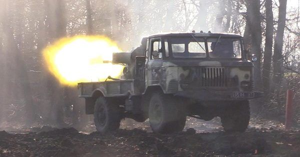 Ситуация в зоне АТО: 4 погибших, возле Майского упало 50 мин