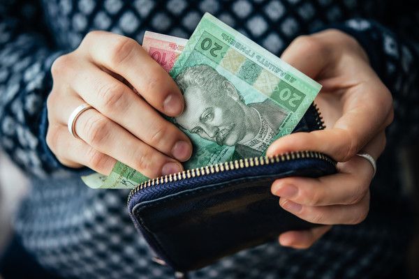 Зарплаты в Украине самые низкие в Европе (ИНФОГРАФИКА) зарплата