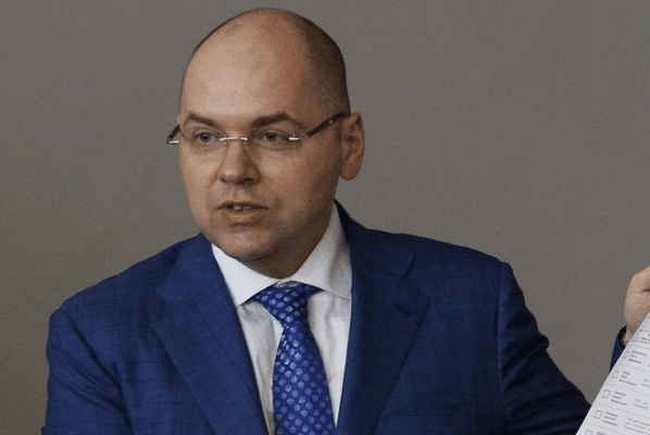 Большинство лекарств должны отпускаться в аптеках исключительно по рецепту – Степанов