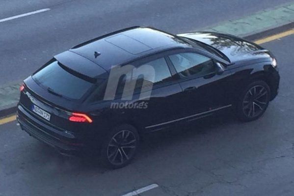 Найдорожчий кросовер Audi засвітився на тестах
