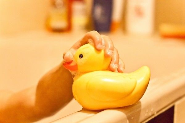 У РФ 8-місячна дівчинка втопилася у ванній