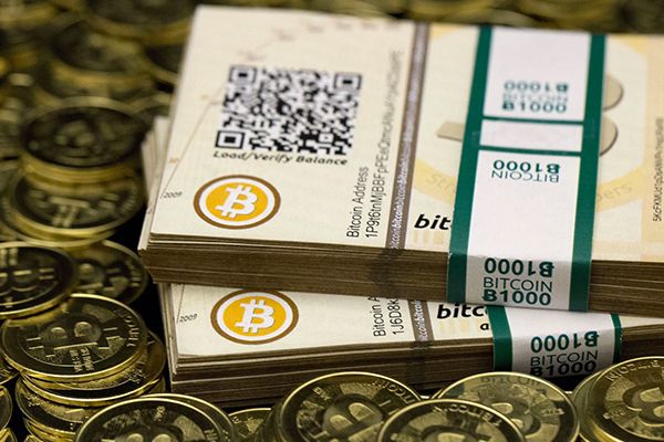 Чому біткоін падає, а Bitcoin Cash зростає на 40%
