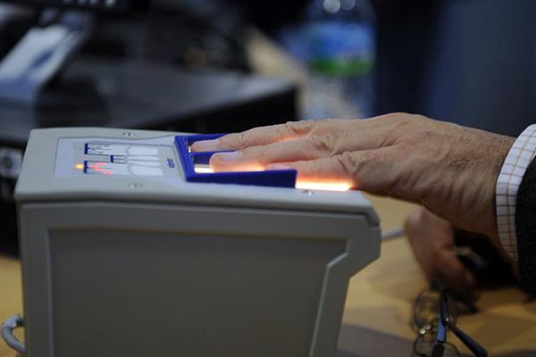 Украина вводит биометрический контроль для россиян 27 декабря