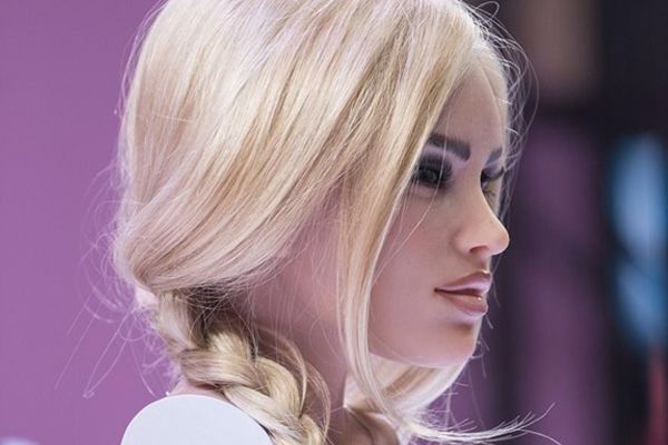У Лас-Вегасі представили секс-робота, що змінює зовнішність