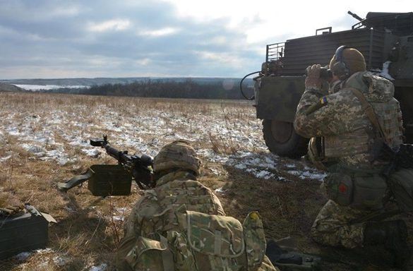 Бойовики обстріляли ЗСУ з артилерійських систем. Поранений військовий ато