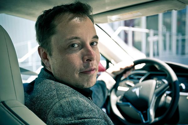 Ілон Маск 10 років не отримуватиме зарплату в Tesla