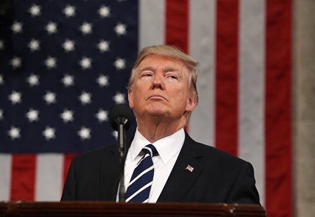 Паранойя Дональда. Чому Трамп повісив замок на двері спальні у Білому домі