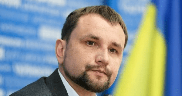 Скандальный закон направлен на украинцев в Польше Володимир В’ятрович