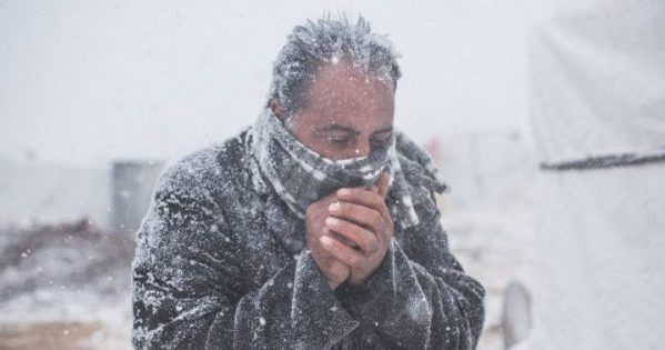 У Вінниці безхатченки обурилися умовам в пунктах обігріву Людина на морозі