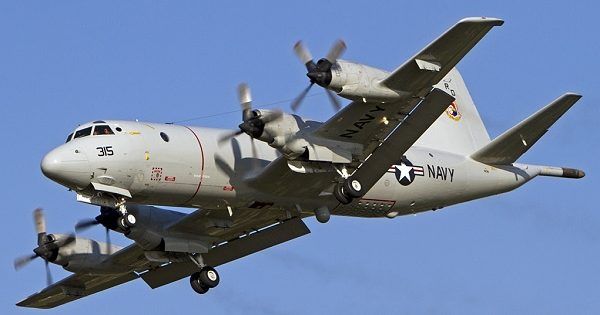 Истребитель РФ пролетел в 1,5 м от самолета-разведчика США возле Крыма