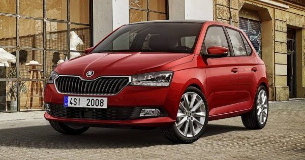 Обновленная Skoda Fabia: светодиодные фары и новые моторы