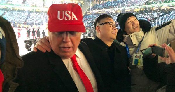 Трамп с Ким Чен Ыном в обнимку на открытии Олимпиады