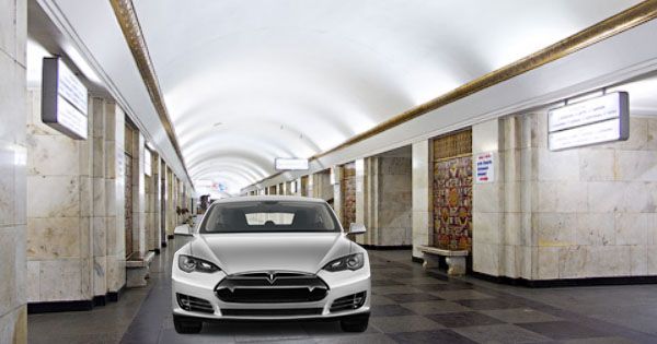 Ілону Маску запропонували розмістити Tesla на станції метро Арсенальна