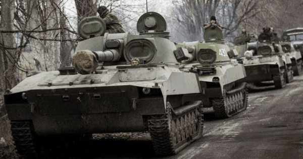 Танки та гаубиці. Бойовики перекинули під Луганськ військову техніку Танки РФ на Донбасі